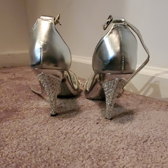 Silver rhinestone heels - Picture 3 of 4
